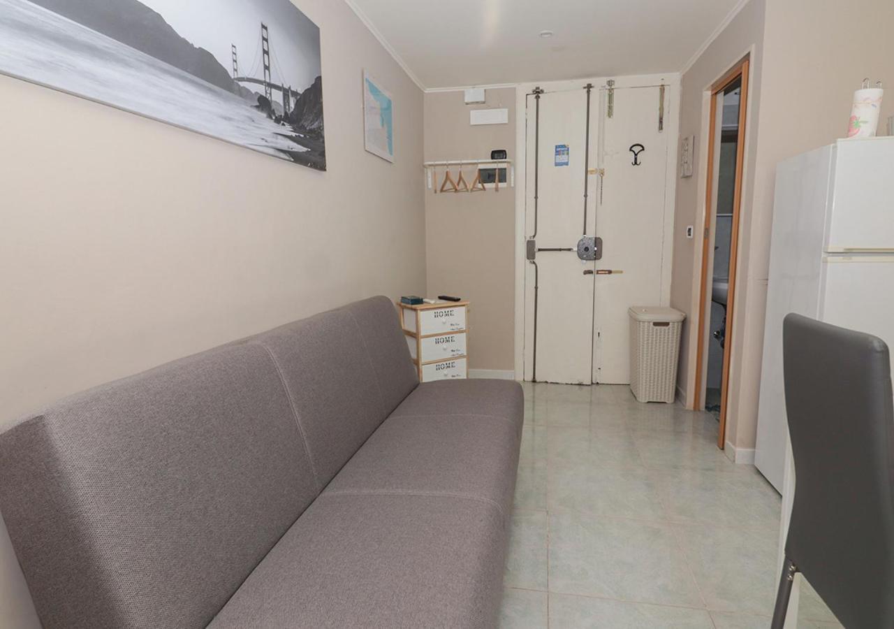 Ale&Anda Villa Trani Bagian luar foto