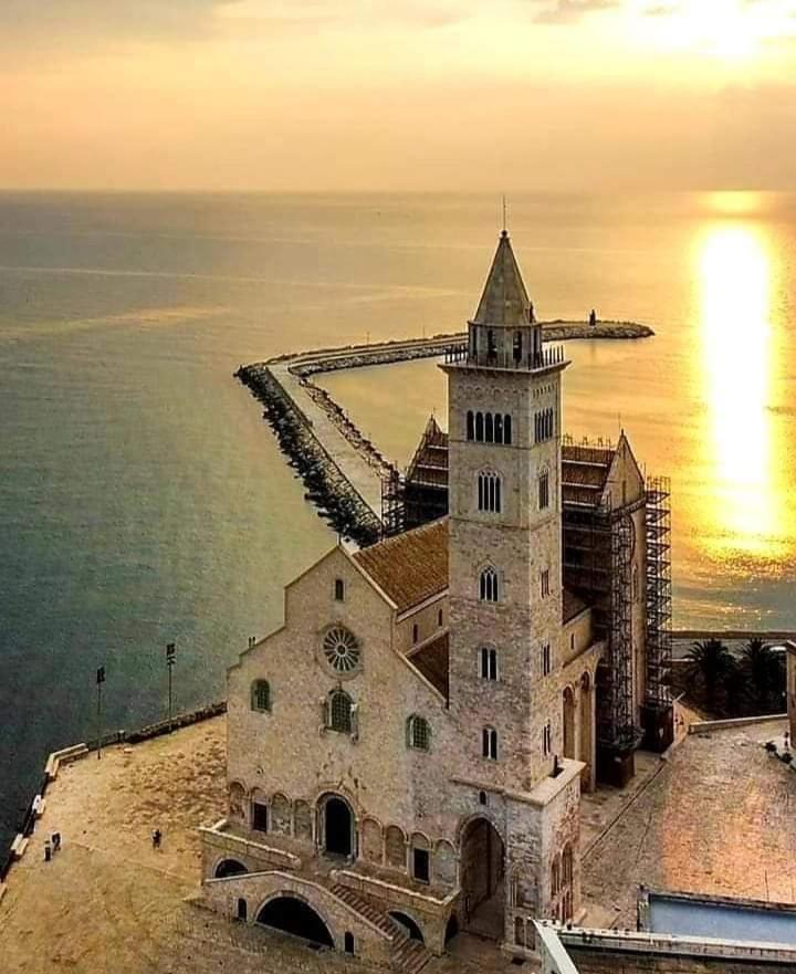 Ale&Anda Villa Trani Bagian luar foto